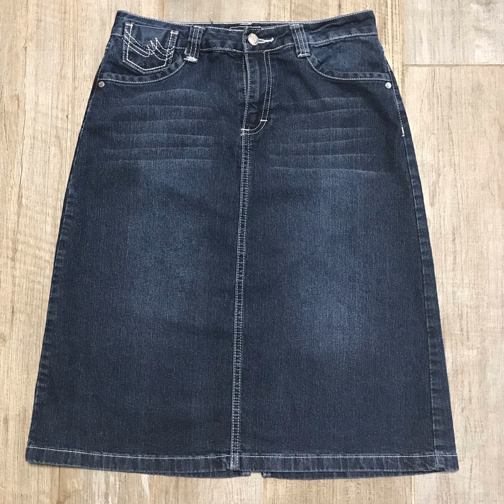 Stylish Denim Skirt